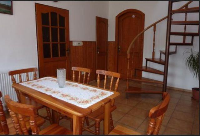 Apartman Foldes Tibor Villa Veľký Meder Rum bild